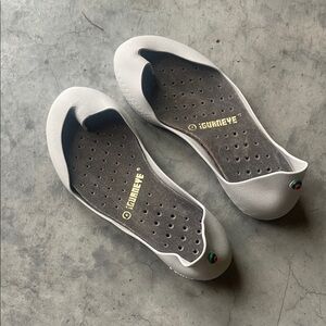 Women's Gray “IGAUANEYE” Shoes